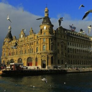 Haydarpaşa Garı ve İskelesi