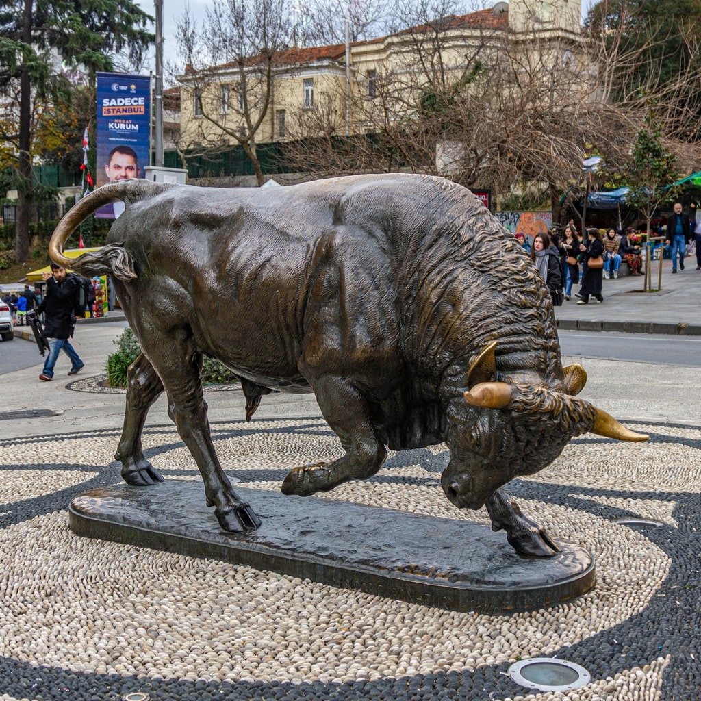 Kadıköy Boğa Heykeli