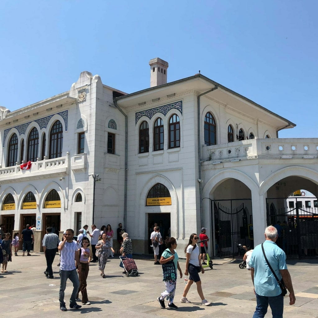 Kadıköy İskele Meydanı