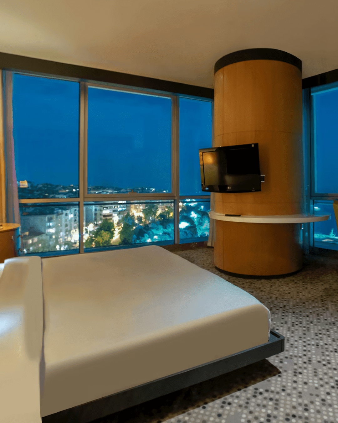 DoubleTree by Hilton Istanbul - Moda