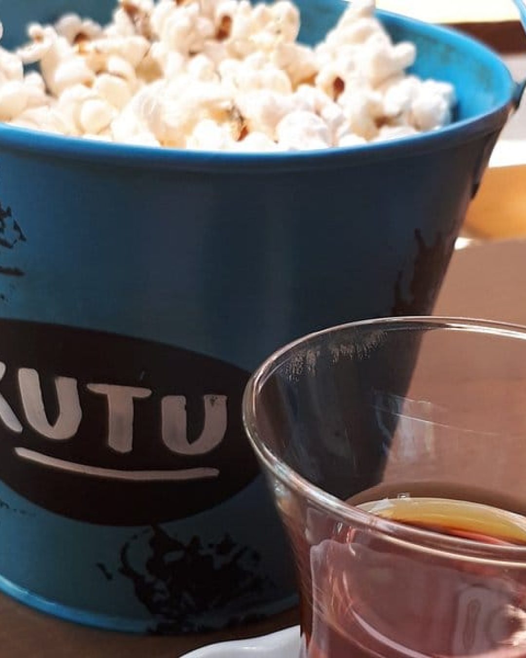 Kutu Cafe Pub Bar Restoran