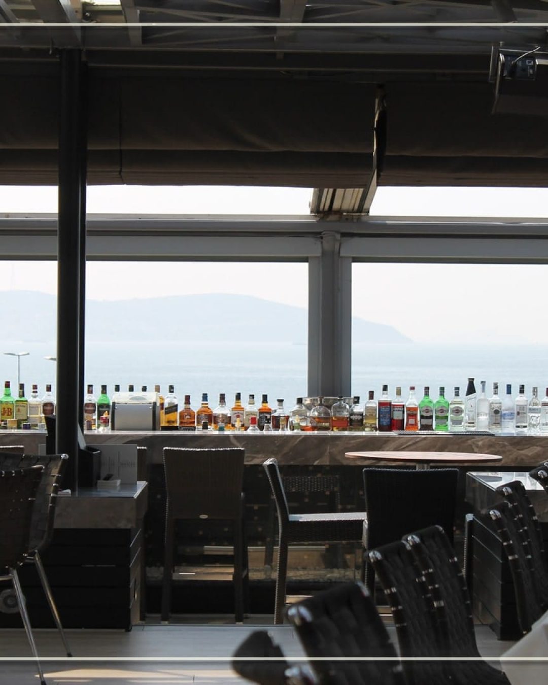 Mirror Restoran Bar