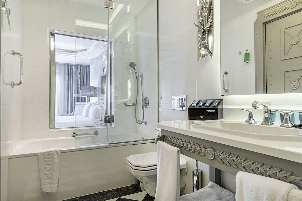 Wyndham Grand İstanbul Kalamış Marina Hotel